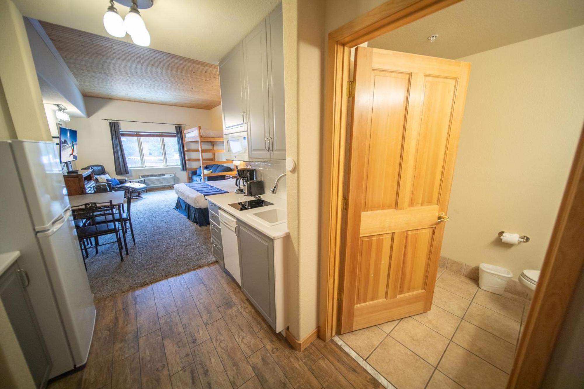 קיסטון Studios At Gateway Lodge מראה חיצוני תמונה